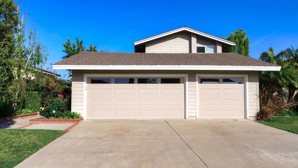 Hardscape Ideas for the Front of Your House 